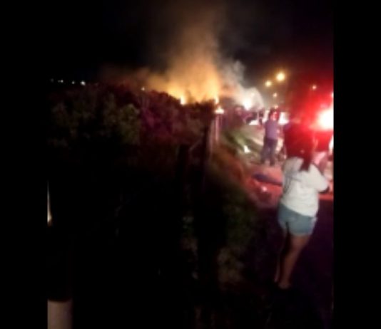 VÍDEO – Motorista é carbonizado dentro de carro em São Francisco do Sul