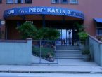 fachada da Municipal Professora Karin Barkemeyer,