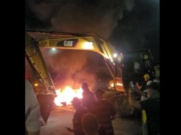 manifestantes bloqueio br-101
