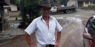 Veículo cai em barranco e motorista é encontrado morto em SC