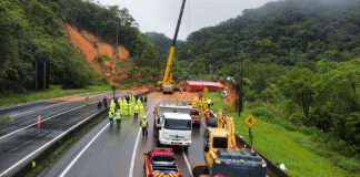 Confira boletim de atuação do Corpo de Bombeiros de Santa Catarina no deslizamento na BR-376