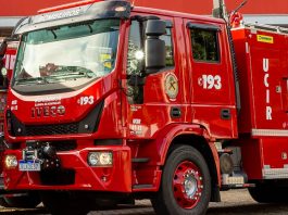 caminhão dos bombeiros voluntários de joinville