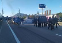 VÍDEO – Com uso da força policial, ponto de bloqueio na BR-101 em SC é desobstruído