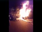 VÍDEO - Manifestantes interditam BR-101 durante madrugada em Joinville