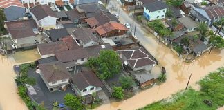 Casas de famílias atingidas por enchente que receberão doação em Joinville