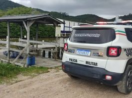 Corpo de homem é encontrado dentro de lancha no Litoral Norte