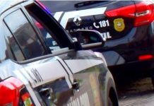 Duas viaturas da Polícia Civil de Joinville