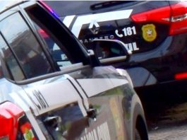 Duas viaturas da Polícia Civil de Joinville