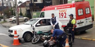 Motociclista é hospitalizado após acidente com carro no Anita Garibaldi, em Joinville Rua do bairro Anita Garibaldi, em Joinville