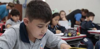 Alunos em sala de aula