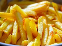 Confira dicas para emagrecer sem renunciar aos alimentos preferidos porção de batata frita