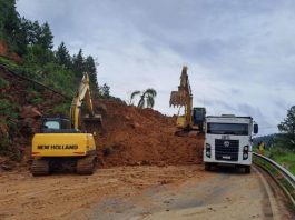 Serra de Corupá segue interditada para limpeza da pista nesta segunda-feira