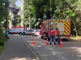 Jovem de 17 anos cai de deque no Mirante de Joinville
