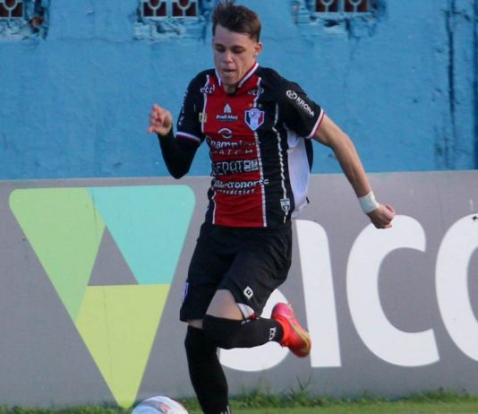 JEC faz acordo por direitos econômicos de atleta sondado pelo Corinthians