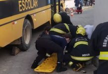 ônibus escolar