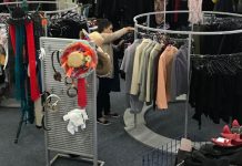 Imagem do bazar solidário