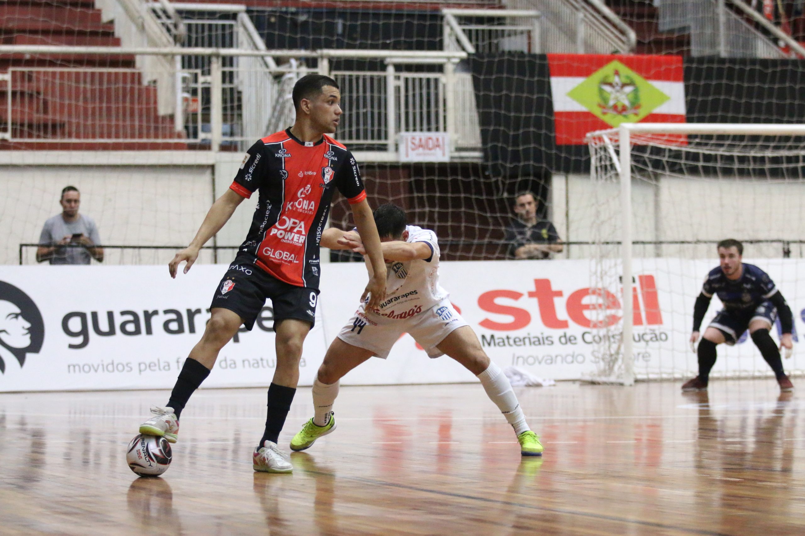 Jogo entre JEC/Krona e Blumenau pelo Catarinense Série Ouro é