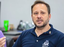 Prefeito de Joinville, Adriano Silva.