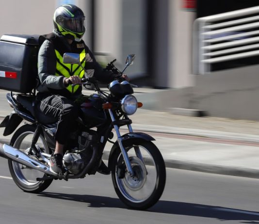 Projeto de lei prevê multas por barulho de motos em Joinville