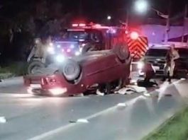 Homem morre após fugir da PM e capotar carro em Guaramirim