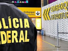 Após causar tumulto em avião, passageiro é preso no aeroporto de Navegantes