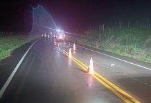 Motociclista tenta ultrapassar em local proibido e morre em rodovia no Oeste catarinense