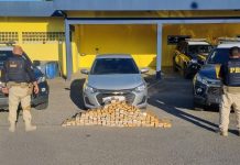 PRF apreende 142 quilos de maconha em Joinville