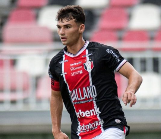 Negociação de lateral com clube dos Emirados Árabes não rende compensação financeira ao JEC; entenda motivo