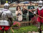 Combate medieval é uma das atrações do evento