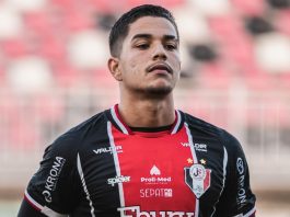Antônio Porto, do JEC, é emprestado a clube paranaense