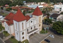 Santuário Senhor Bom Jesus fica no Centro de Araquari