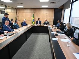 Governador discute alargamento da Baía da Babitonga com ministro em Brasília