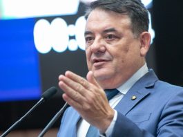 Após resultado das eleições, Maurício Peixer, de Joinville, reassume mandato na Alesc