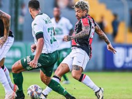 Meio-campista Marcinho acerta saída do JEC em negociação com clube da Série B