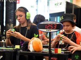 Campeonato de cubo mágico em joinville
