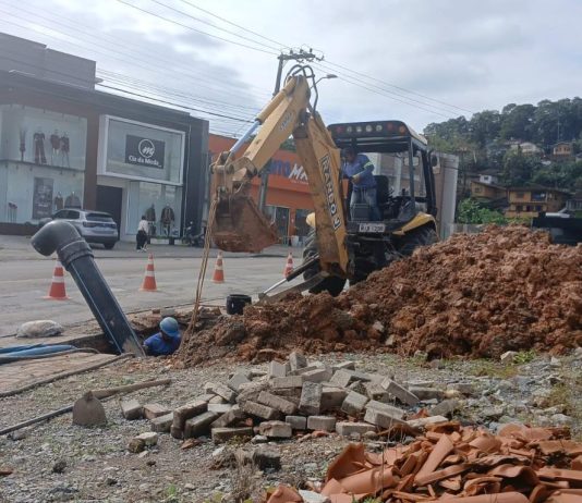 Vereador propõe criação de painel com informações sobre obras públicas em Joinville