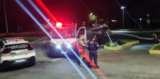 VÍDEO – Casal morre ao ser arremessado em grave acidente de moto em Itajaí Casal morre