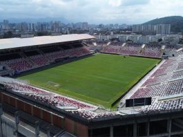 Prefeitura lança licitação para instalação de gramado sintético na Arena Joinville