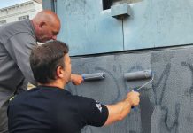 Prefeito Adriano Silva e Luciano Hang participam de mutirão contra pichações em Joinville