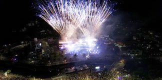 Abertura do Natal de Joinville reúne cerca de 44 mil pessoas com espetáculo