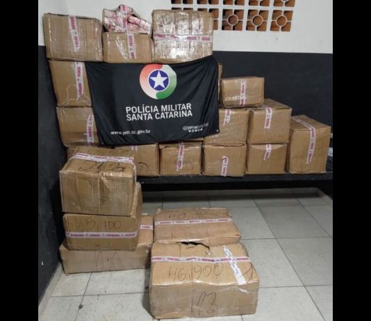 Perseguição policial iniciada em Joinville termina com prisão e 740 kg de drogas apreendidas
