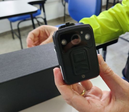 Agentes de trânsito de Joinville passam a utilizar câmeras corporais