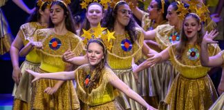 Corais levam repertório natalino para praça de Joinville neste fim de semana