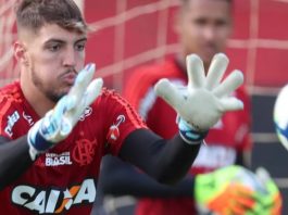 JEC anuncia a contratação de goleiro revelado pelo Flamengo e com passagem pela Europa
