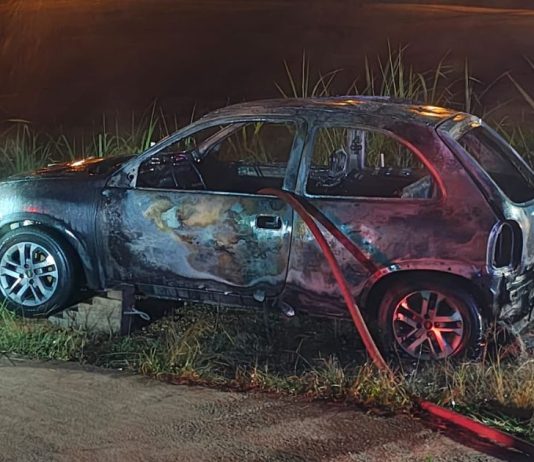 VÍDEO – Suposta traição leva homem a incendiar veículo da ex em Jaraguá do Sul