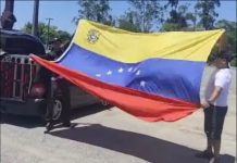 VÍDEO – Venezuelanos que moram em Joinville comemoram prisão de Maduro